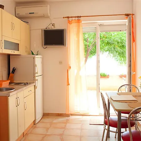 Apartment Apartment Elza.1 Donji Seget